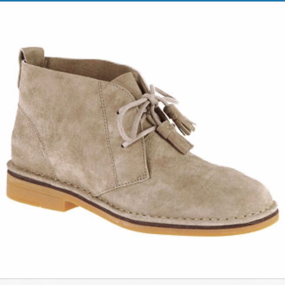 Hush Puppies Cyra Catelyn Chukka Bootie, size 8